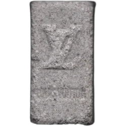 Comprimé Louis Vuitton — MDMA 114mg; Synthesis impurity — Barcelona, Espagne