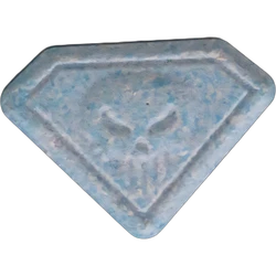 Comprimé Punisher — MDMA 24mg; Caffeine 183mg — Berlin, Allemagne